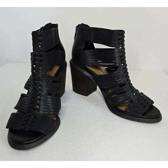 Lucky Brand Darvie Leather Black Sandal Bootie Strappy Open Toe Shoe 8.5 NEW - Picture 1 of 8